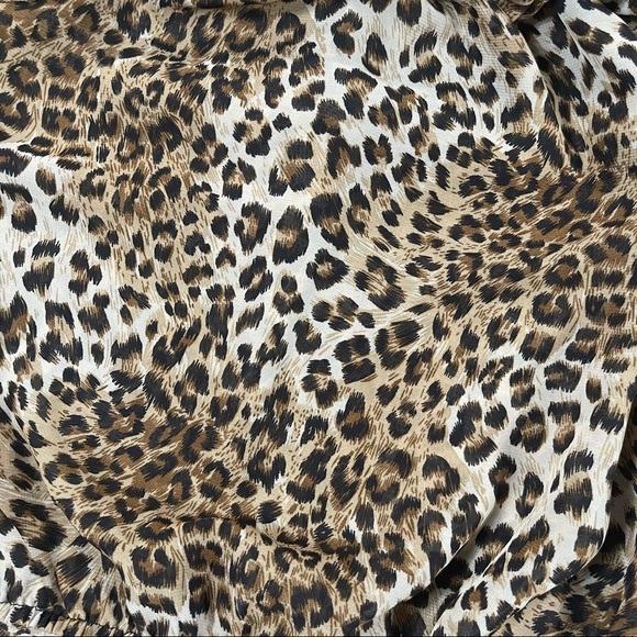 Love J size large sheer animal print crop top, elastic waist & neck, wide neck - Picture 5 of 9